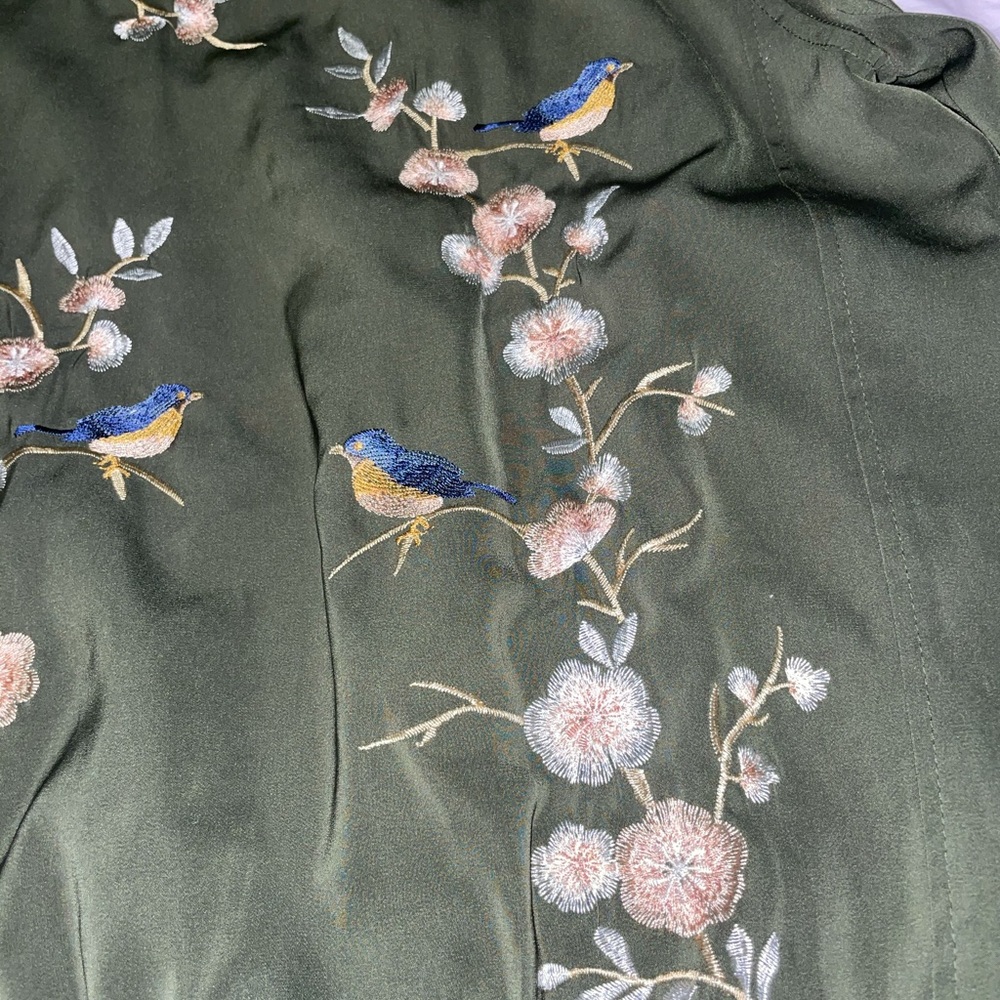 Embroidered Bomber Jacket🌸 - Picture 2 of 3